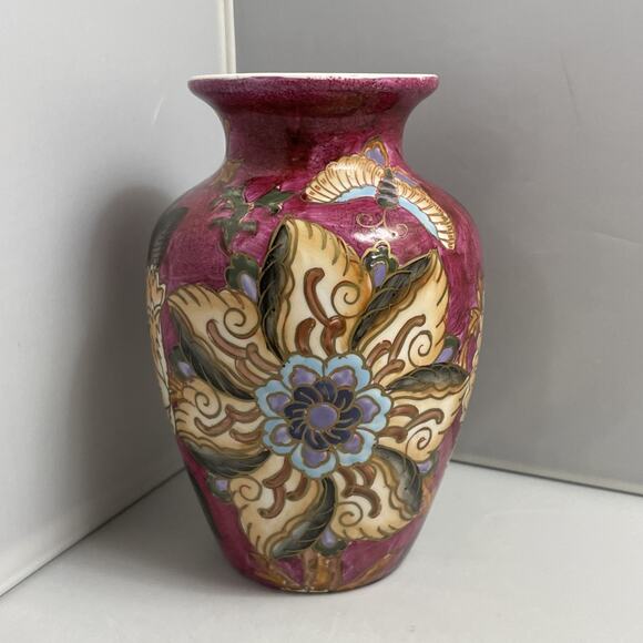 Vintage China Hand Painted Vase Flowers And Butterflies With Gold Accents - Picture 2 of 9